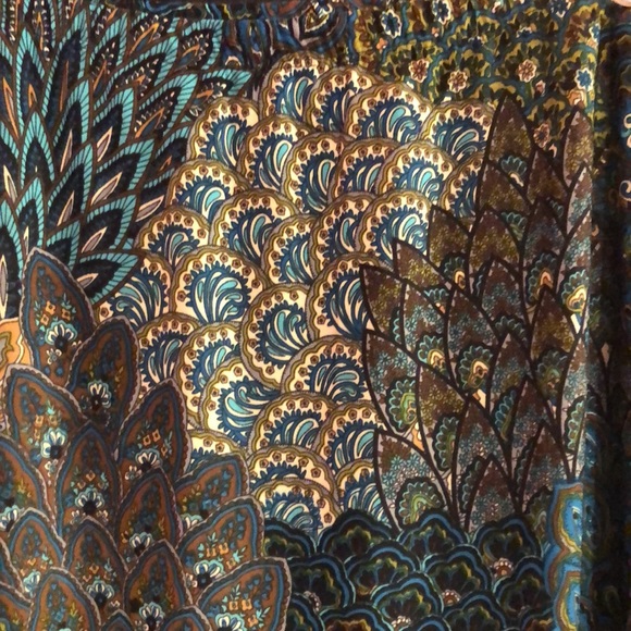 Skirt - Picture 2 of 3